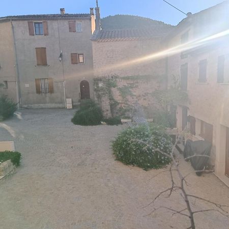 Au Puits De Figa Apartment Figanieres Bagian luar foto